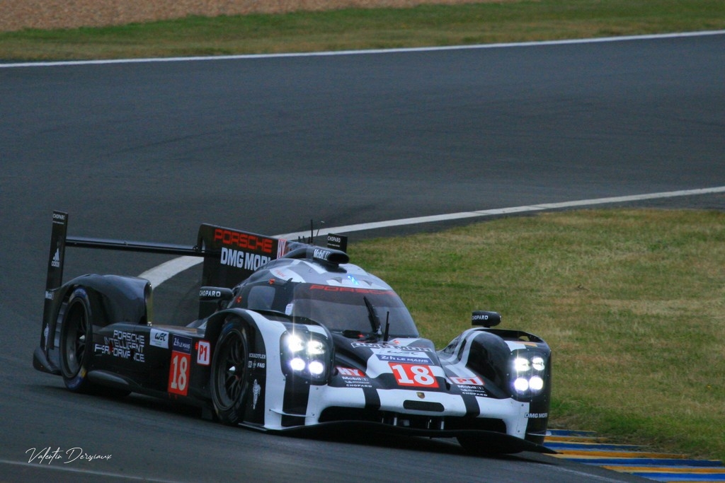 N°18 - PORSCHE TEAM - LMP1