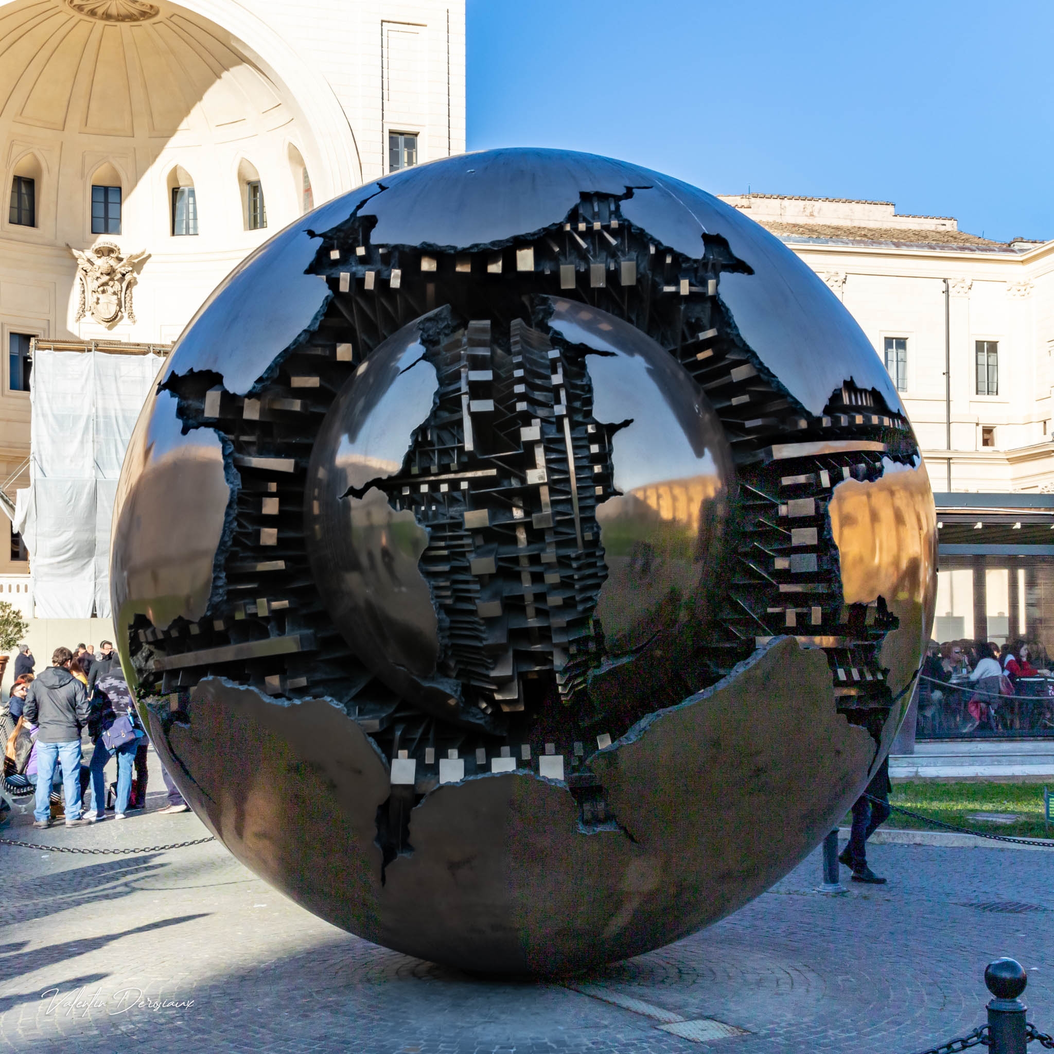 Sphère dans la Sphère