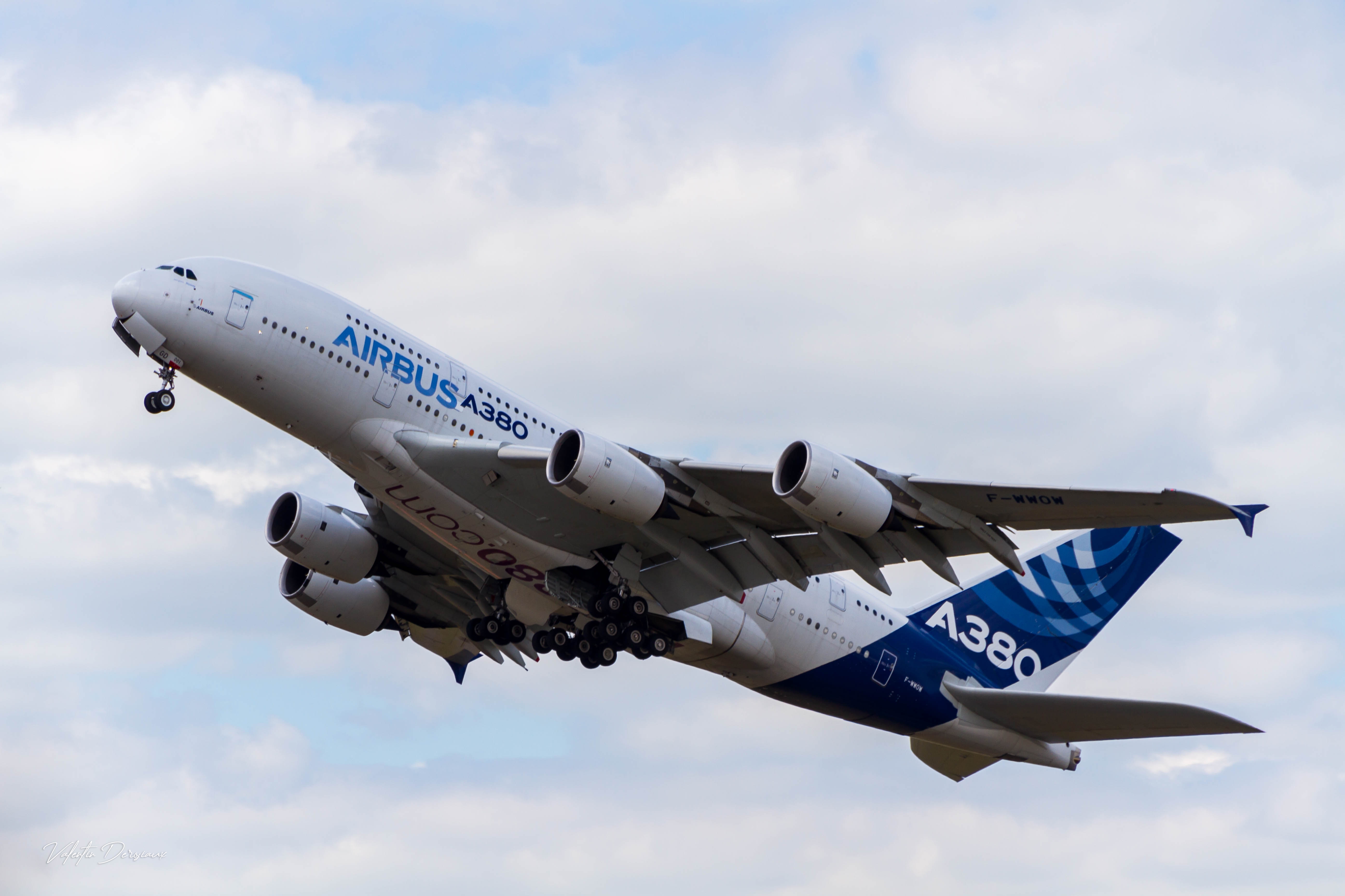 A380 (1)
